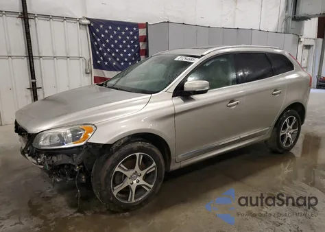 2015 Volvo Xc60 T6 Premier из США, поврежденный, VIN YV4902RK3F2745343